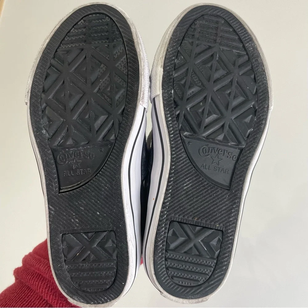 Converse Kids' Gray and Pink All Star Low Top Sneakers, size 2Y (see size note)